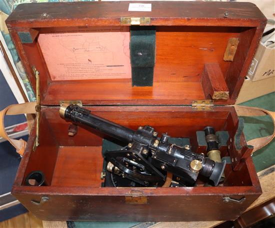 A WWI E. R. Watts & Son Director No. 5 MkT no. 670 theodolite in case Case d.45.5cm